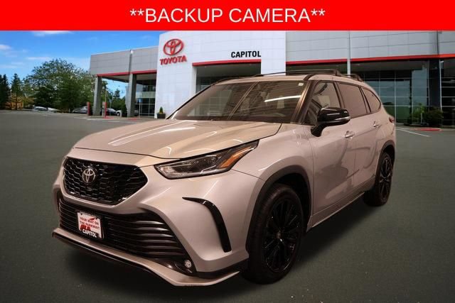 Used 2023 Toyota Highlander XSE AWD/4WD image 7