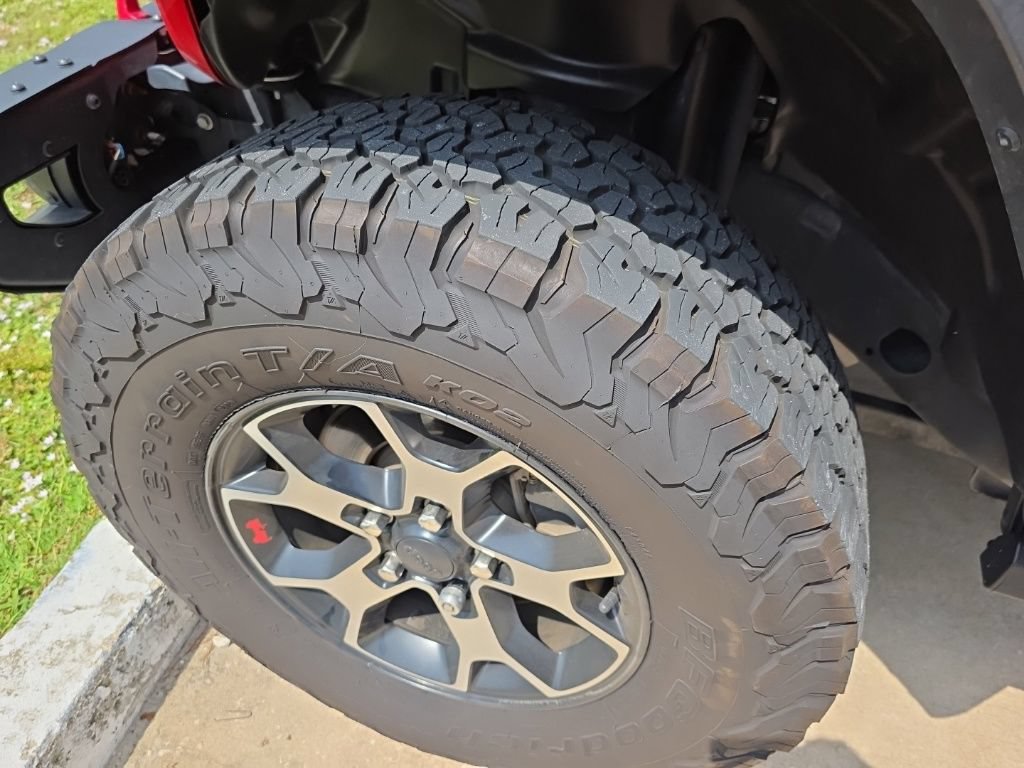 Used 2018 Jeep Wrangler Unlimited Rubicon w/ Steel Bumper Group AWD/4WD image 2