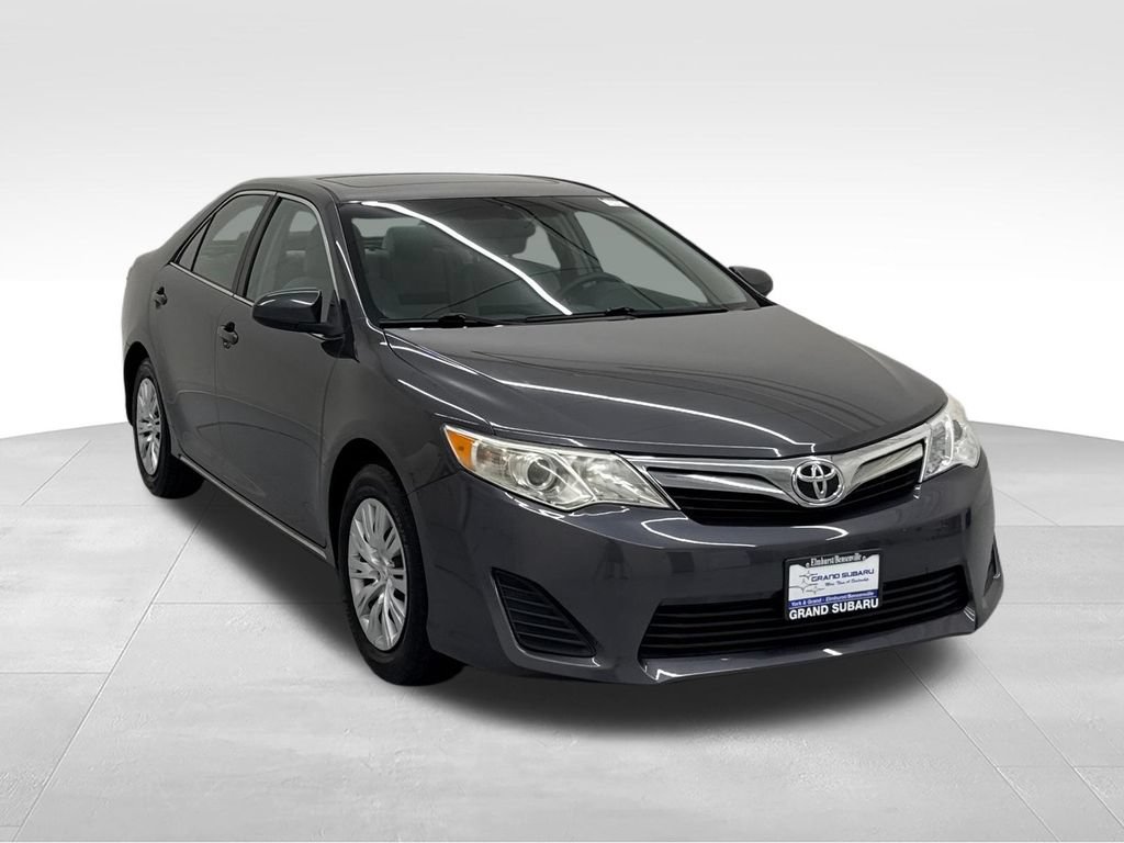 Used 2012 Toyota Camry LE FWD image 7