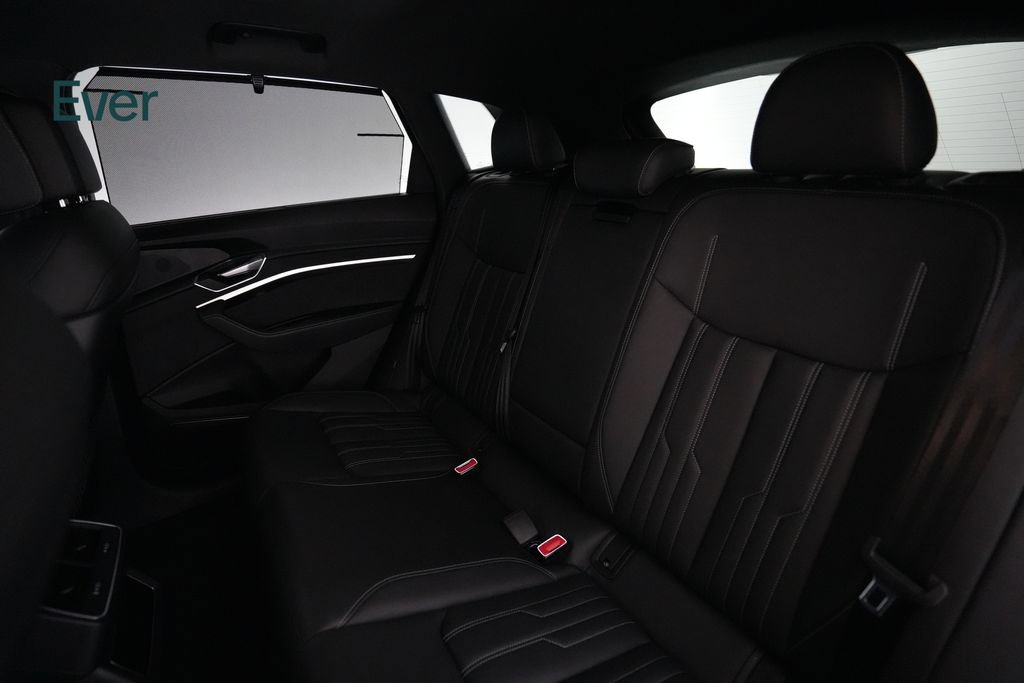 Used 2023 Audi e-tron Chronos w/ Chronos Package AWD/4WD image 22