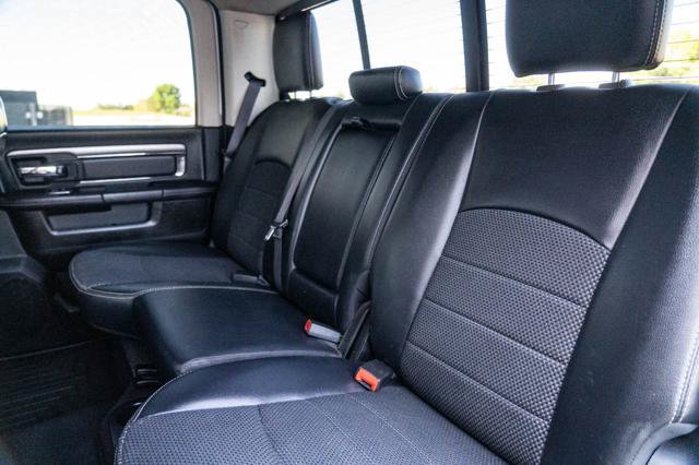Used 2018 RAM 2500 Big Horn w/ Sport Appearance Group AWD/4WD image 32