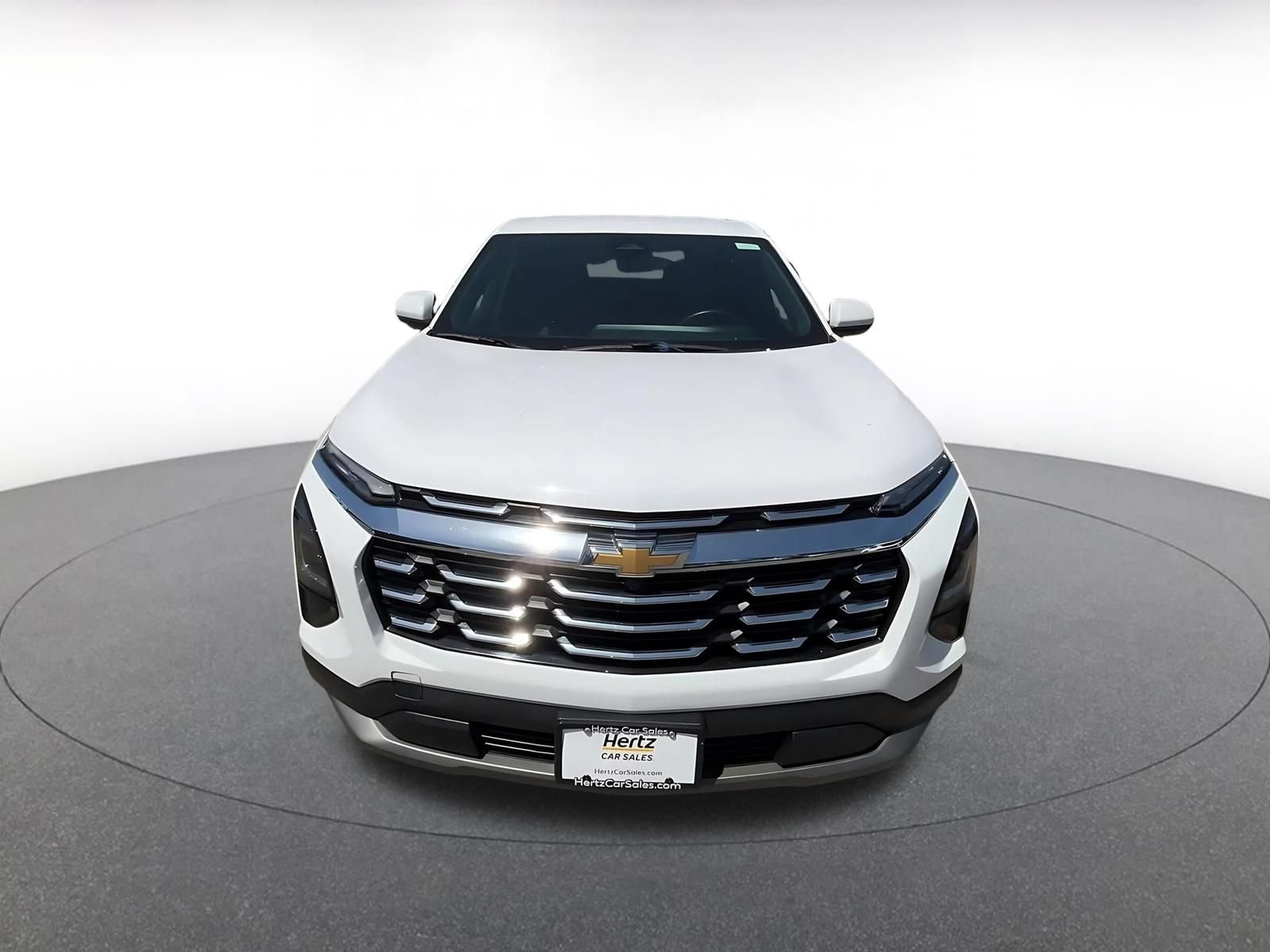 Used 2025 Chevrolet Equinox LT FWD image 4