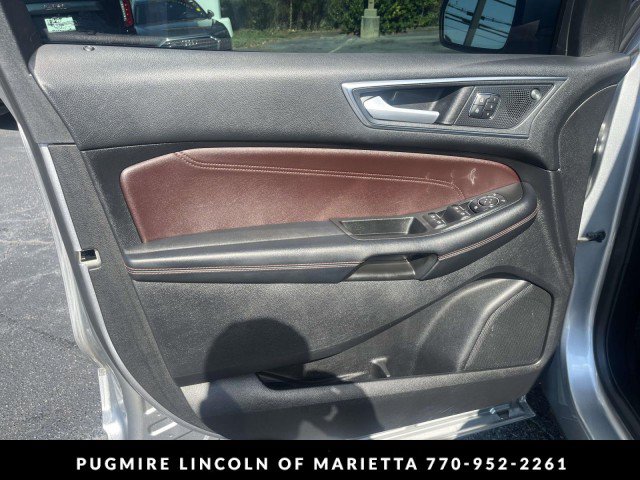 Used 2021 Ford Edge Titanium w/ Equipment Group 301A FWD image 10