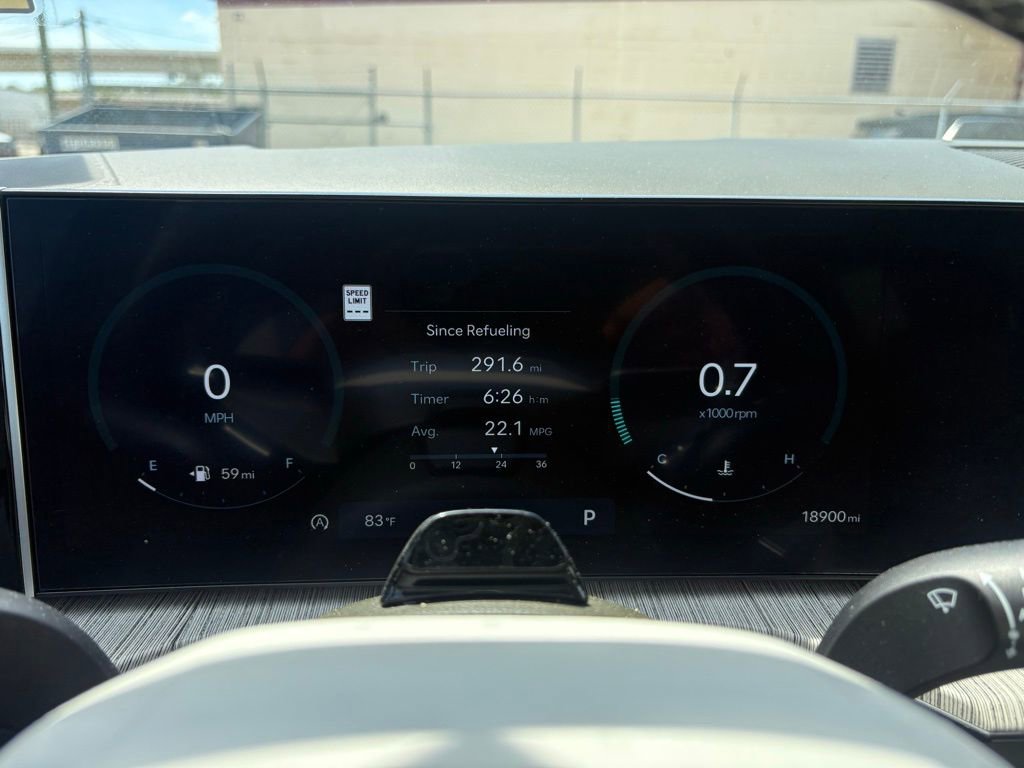 Used 2025 Hyundai Santa Fe Calligraphy image 22