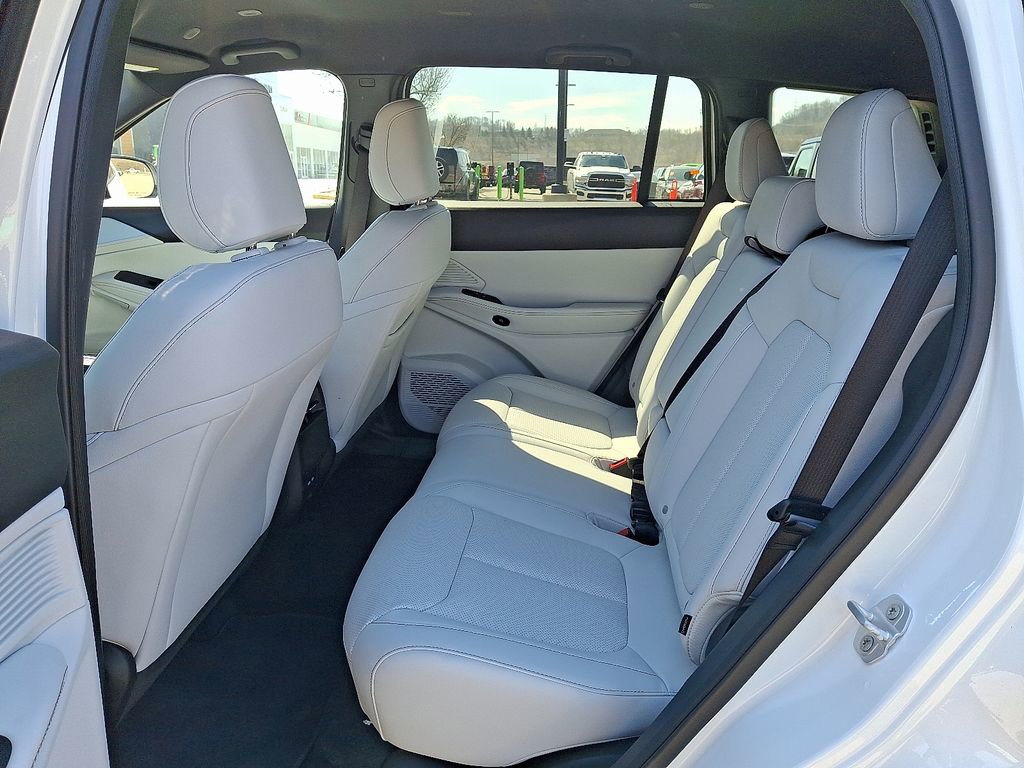 New 2026 Jeep Cherokee Limited image 5