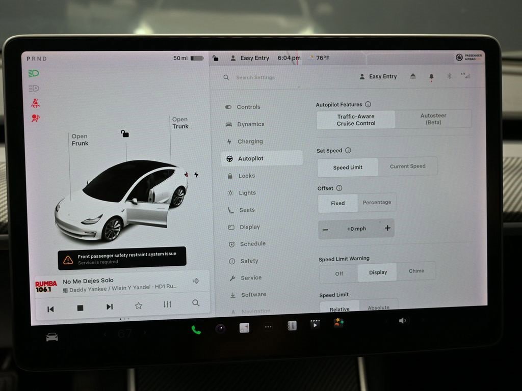 Used 2019 Tesla Model 3 Standard Range Plus image 23
