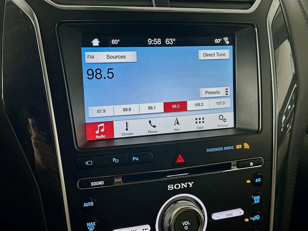 Used 2018 Ford Explorer Platinum image 17