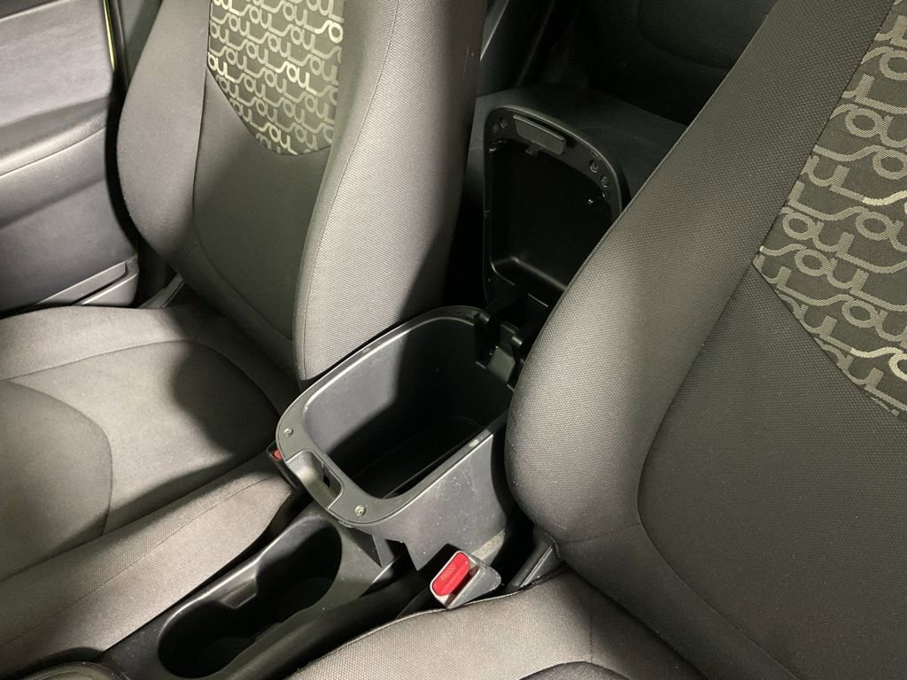 Used 2010 Kia Soul + w/ Audio Pkg image 24