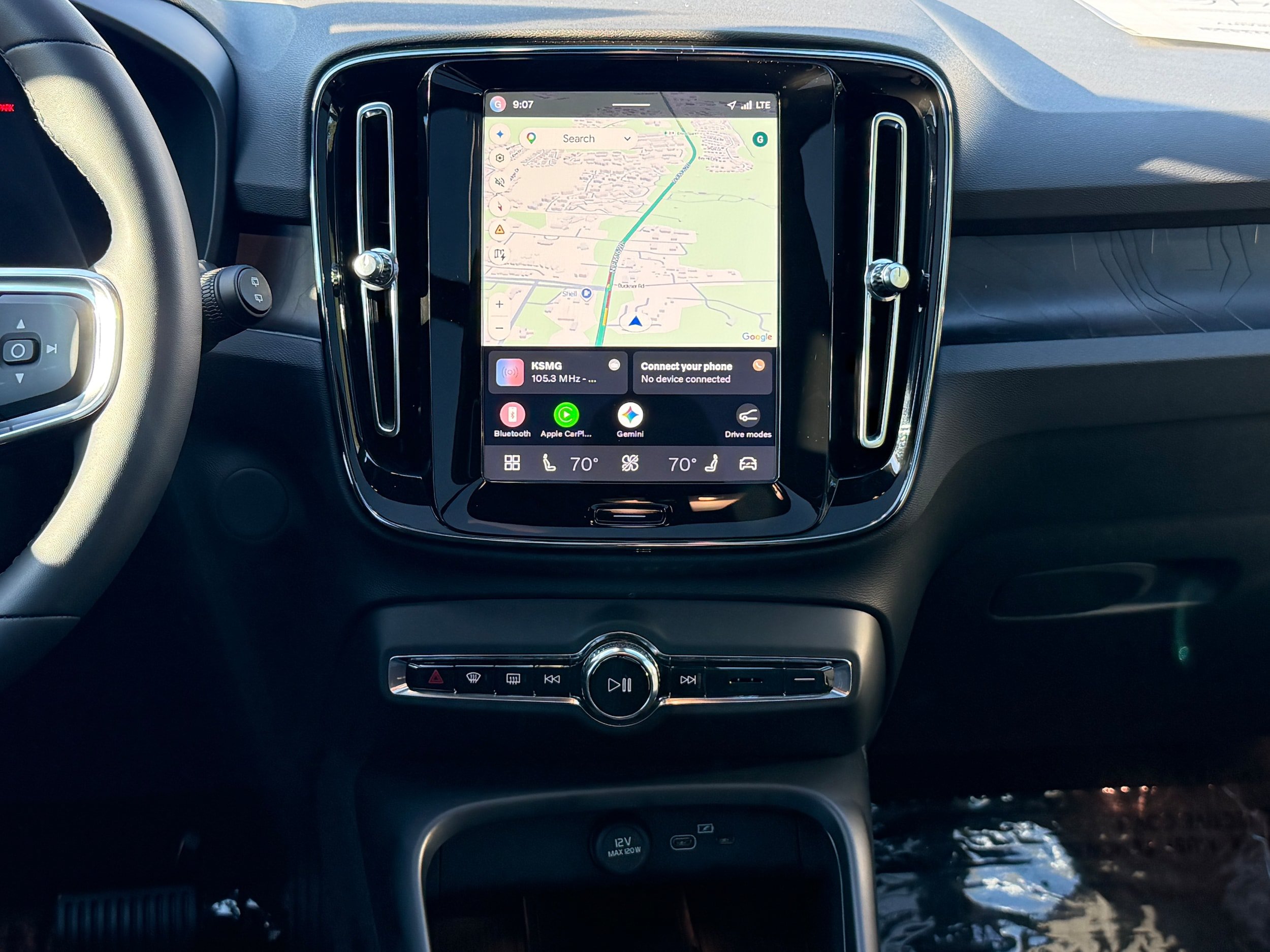 Certified 2024 Volvo XC40 Recharge Plus w/ Protection Package Premier RWD image 15