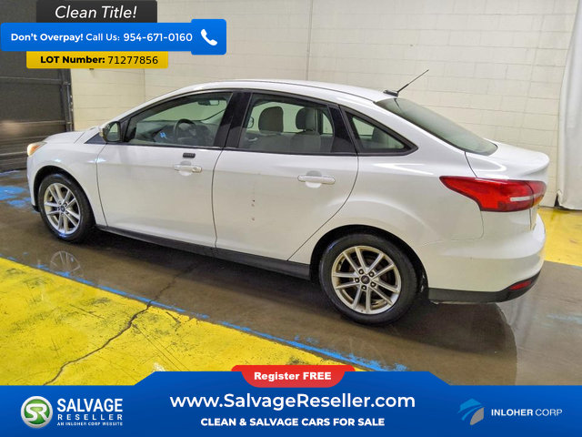 Used 2016 Ford Focus SE FWD image 3