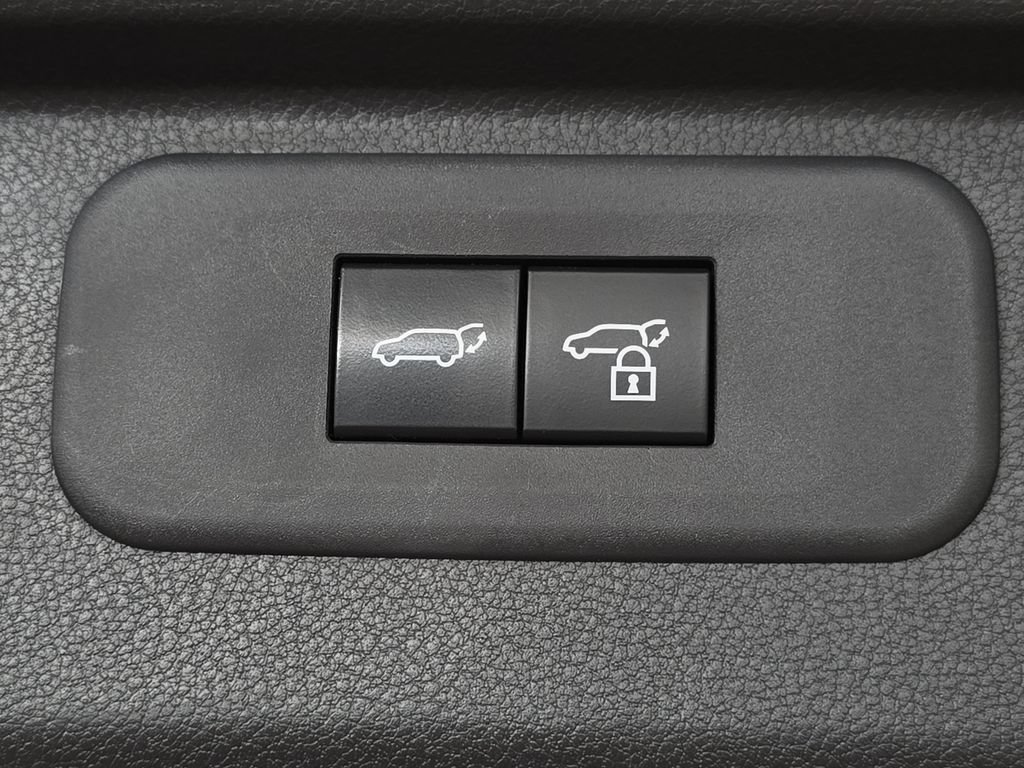 Used 2024 Toyota Grand Highlander AWD Hybrid image 31