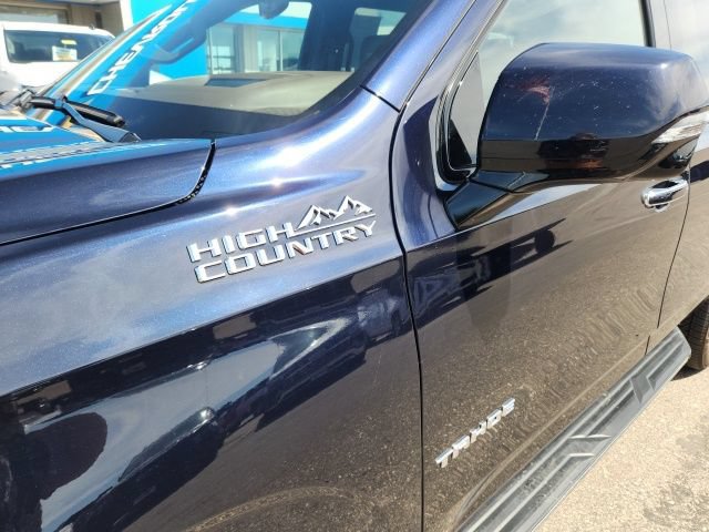 Used 2024 Chevrolet Tahoe High Country AWD/4WD image 13