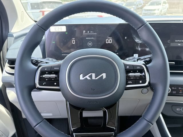 New 2026 Kia Carnival EX FWD image 12