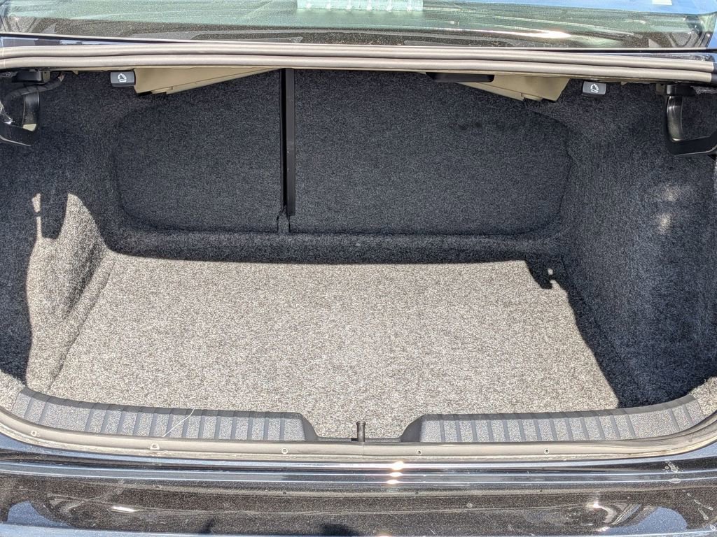 Used 2025 Volkswagen Jetta SE image 29