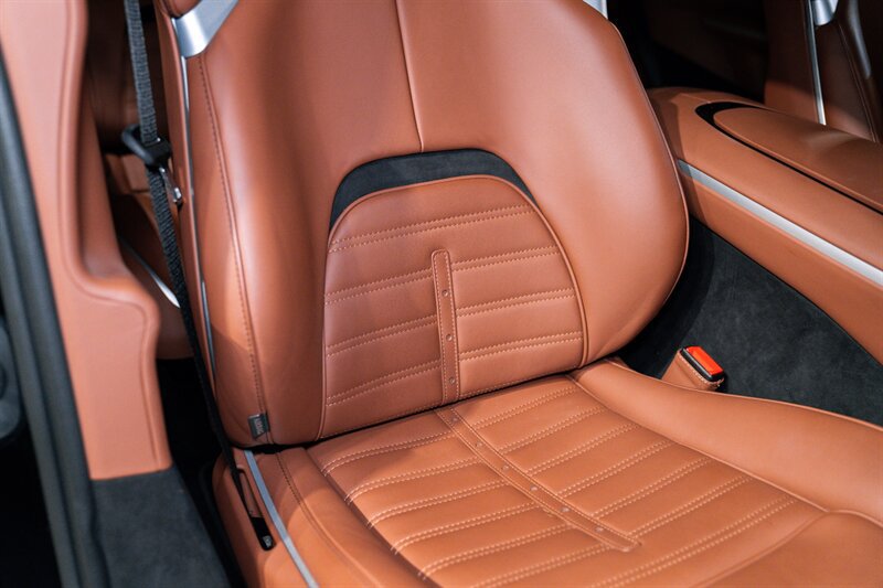 Used 2024 Ferrari Purosangue AWD/4WD image 12