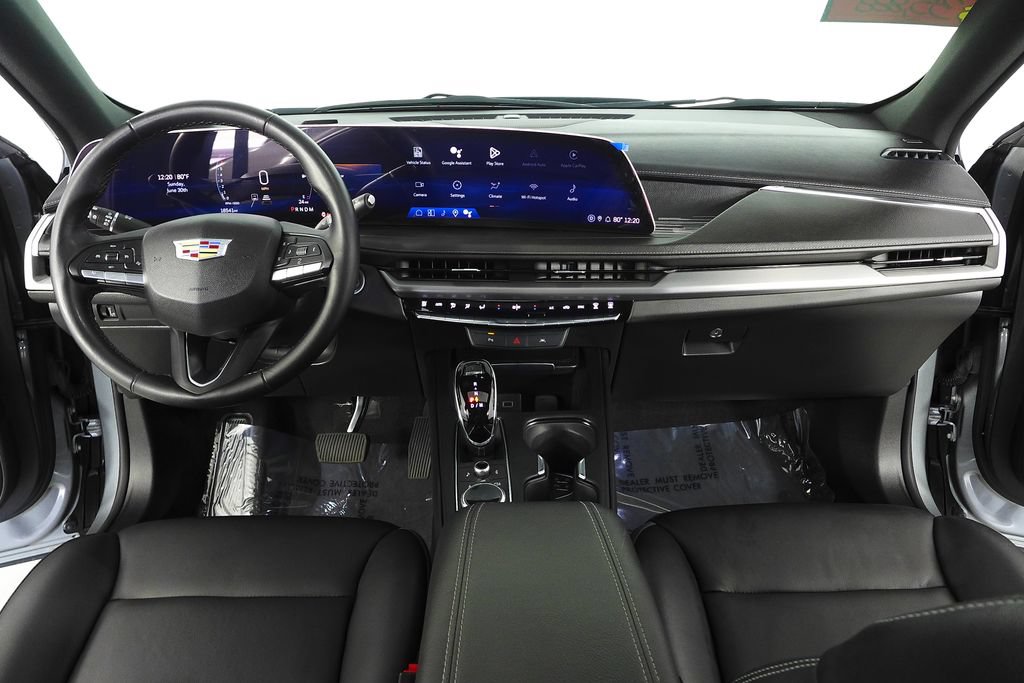 Used 2025 Cadillac XT4 Premium Luxury FWD image 25