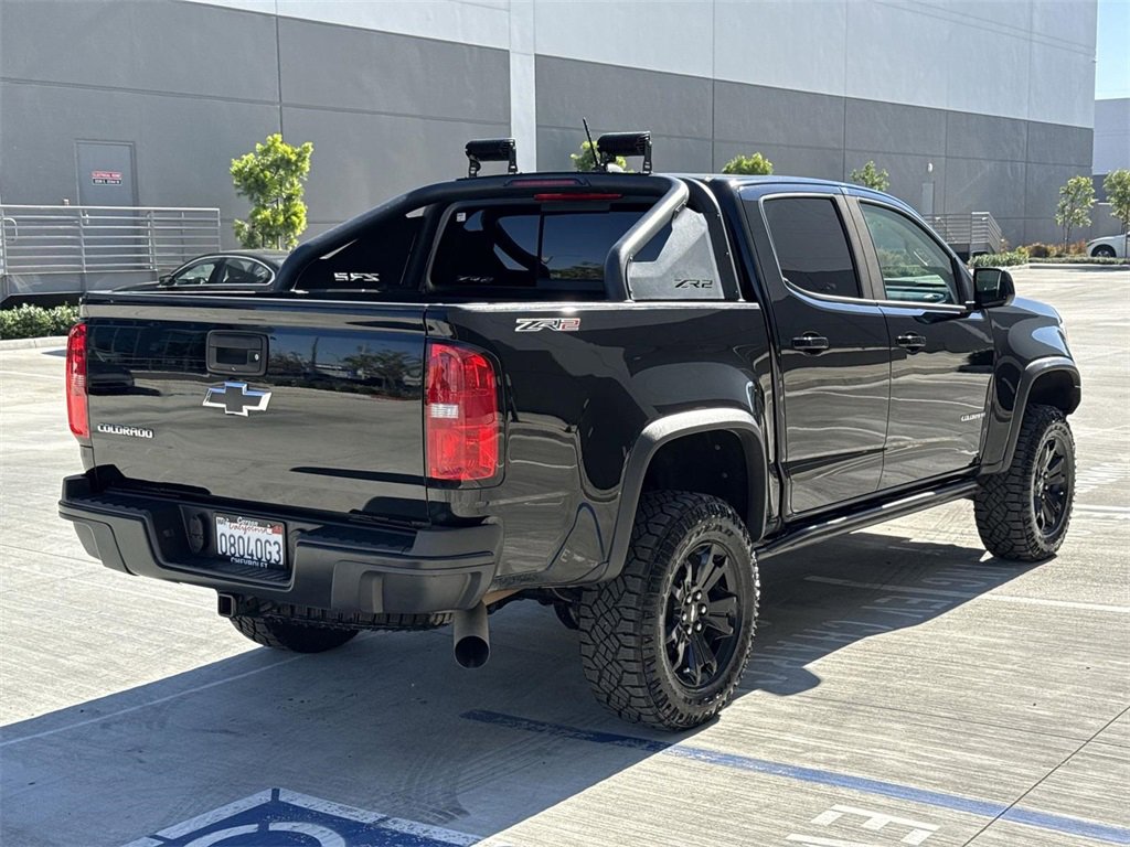 Used 2019 Chevrolet Colorado ZR2 w/ ZR2 Midnight Special Edition image 3