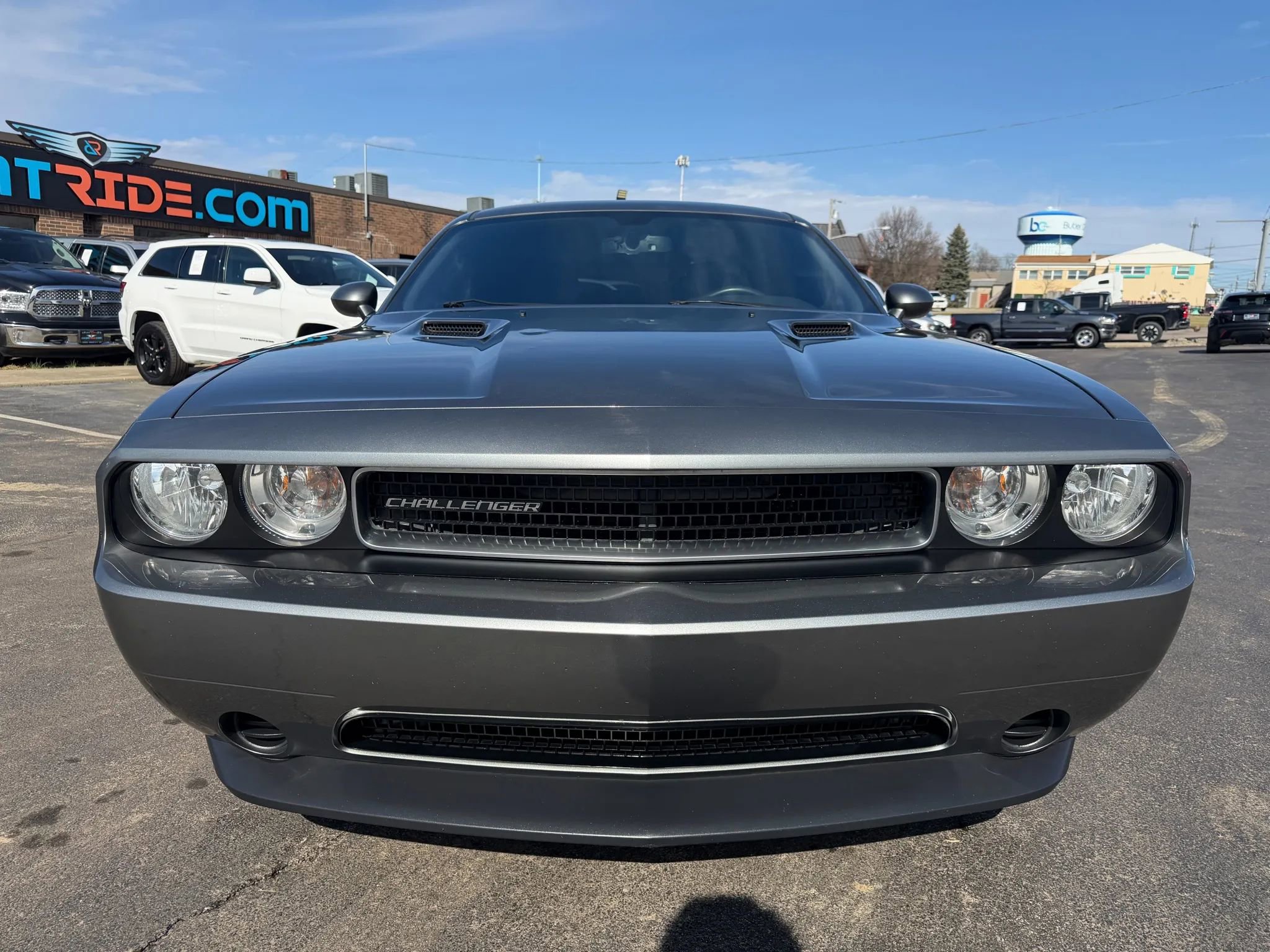 Used 2011 Dodge Challenger image 8