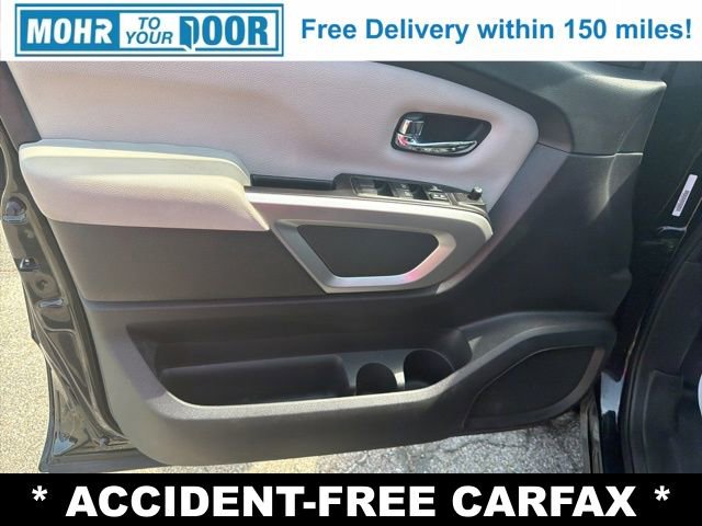 Used 2020 Nissan Titan SV w/ SV Convenience Package AWD/4WD image 13