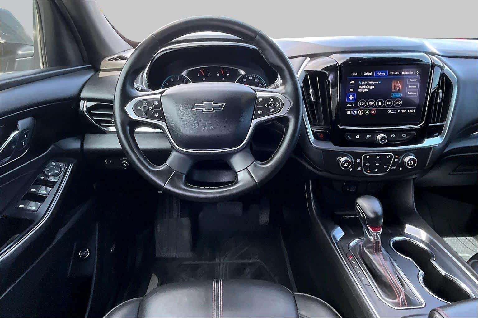 Used 2023 Chevrolet Traverse RS w/ LPO, Floor Liner Package FWD image 6