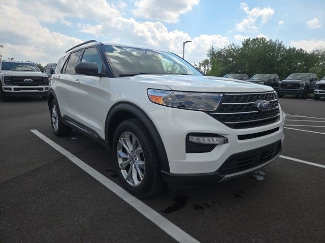 Used 2021 Ford Explorer XLT w/ Equipment Group 202A AWD/4WD image 1