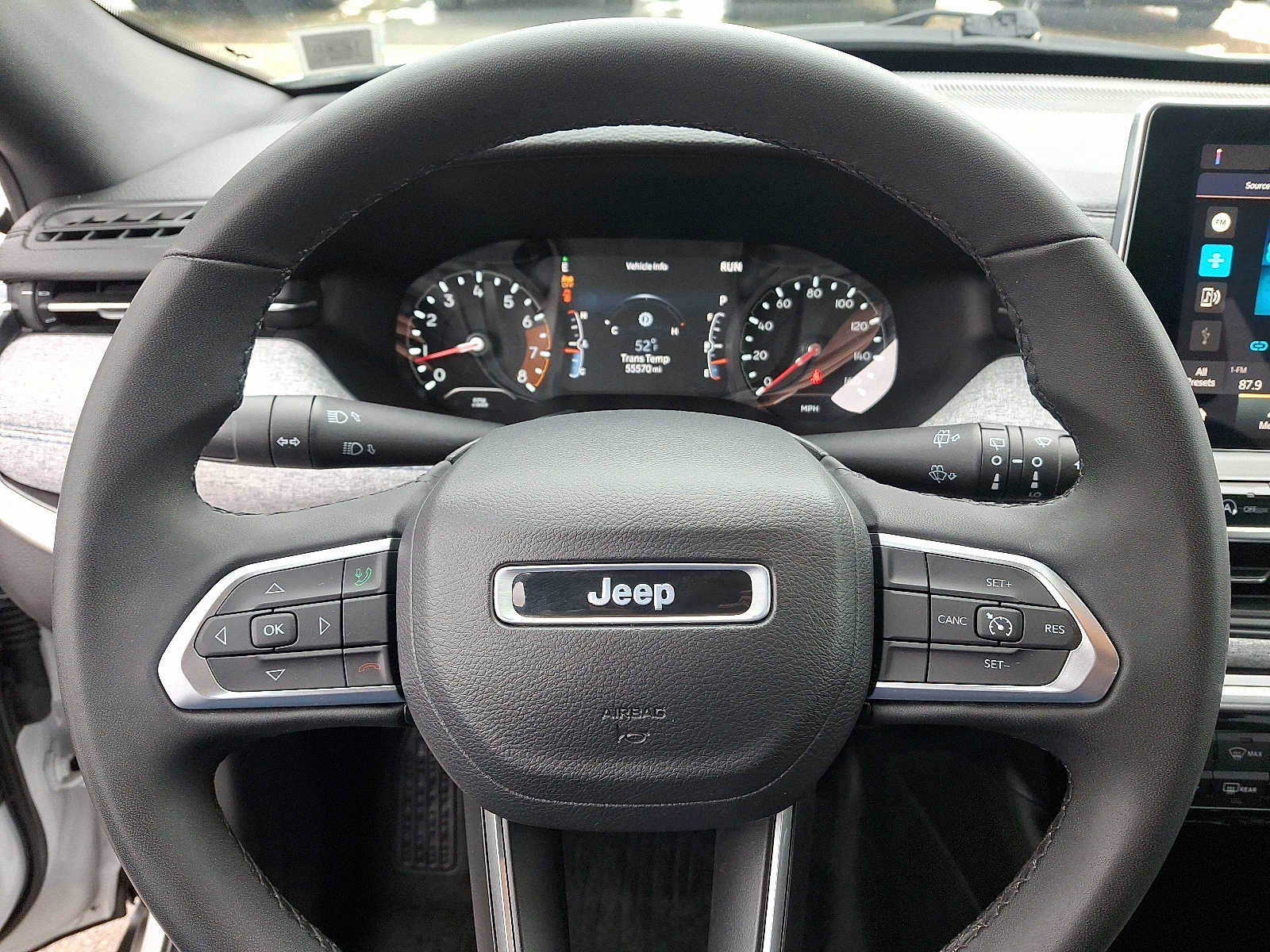 Used 2023 Jeep Compass Latitude image 19