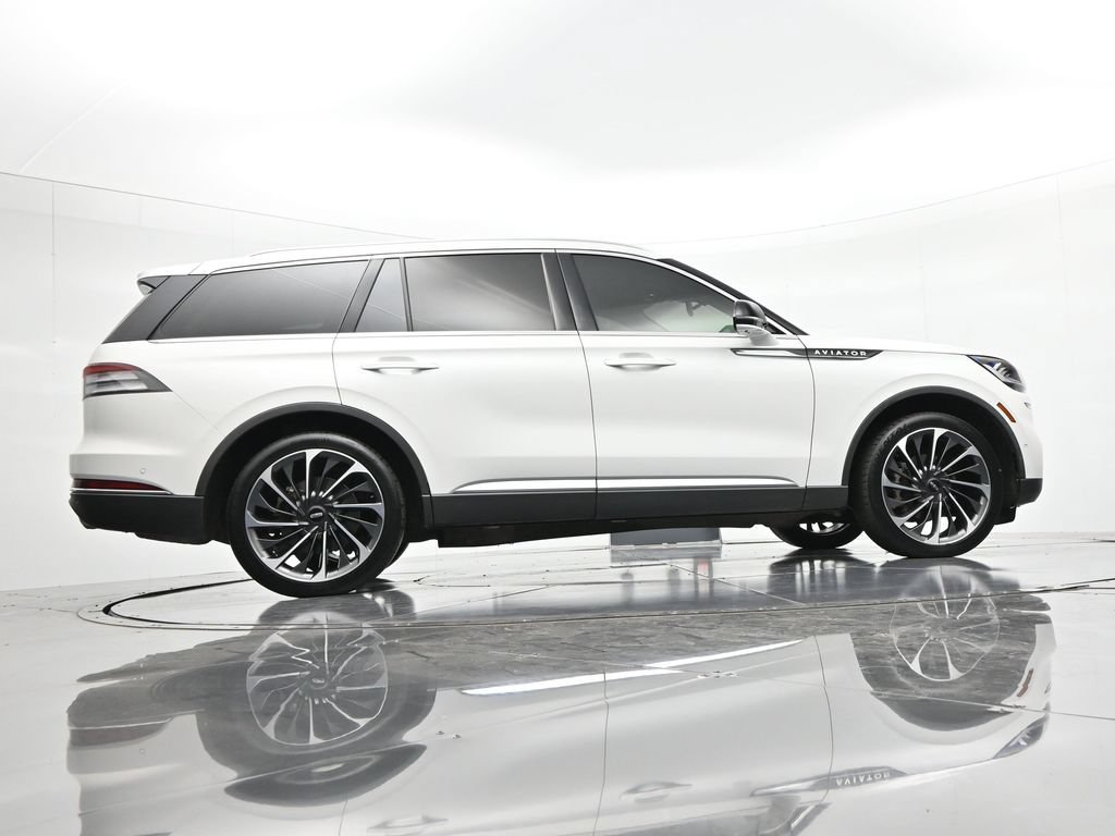Used 2022 Lincoln Aviator Reserve w/ Equipment Group 201A AWD/4WD image 25