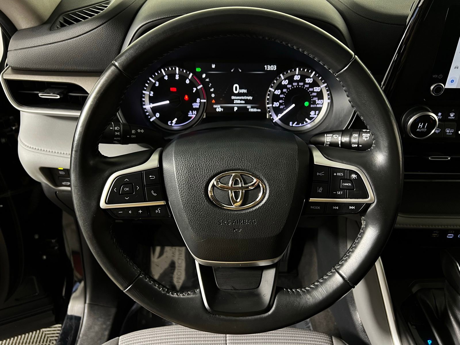 Certified 2023 Toyota Highlander LE image 15