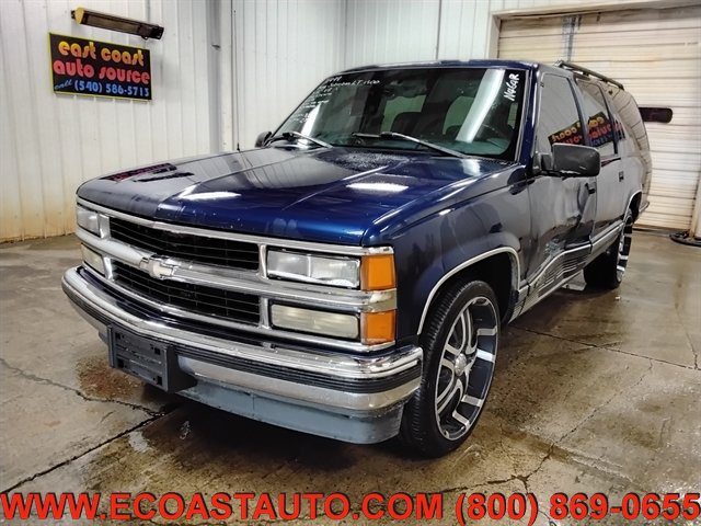 Used 1999 Chevrolet Suburban 2WD w/ Preferred Equipment Group 3