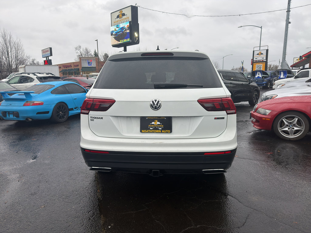 Used 2019 Volkswagen Tiguan SE w/ Panoramic Sunroof Package image 5