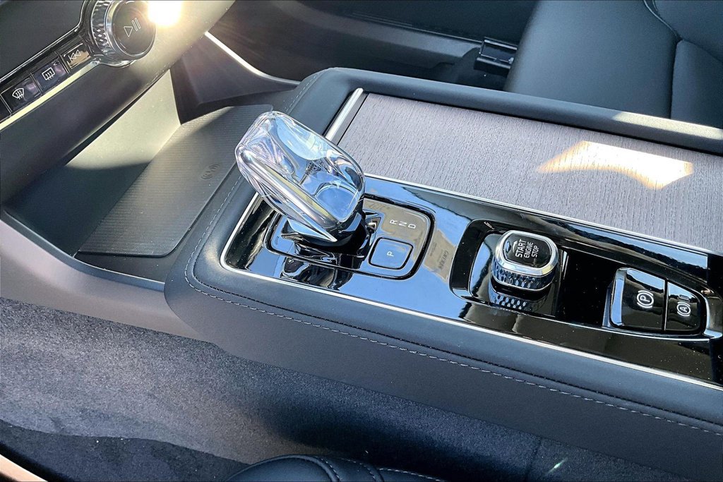 New 2026 Volvo XC90 B6 Plus AWD/4WD image 22