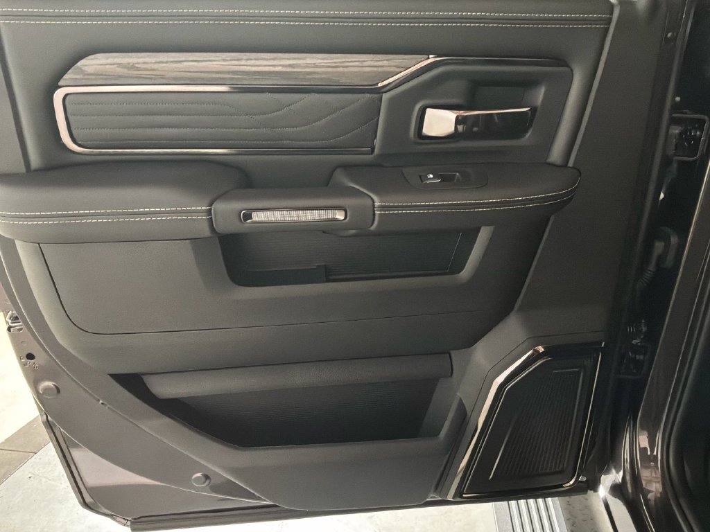 New 2027 RAM 3500 Limited AWD/4WD image 15