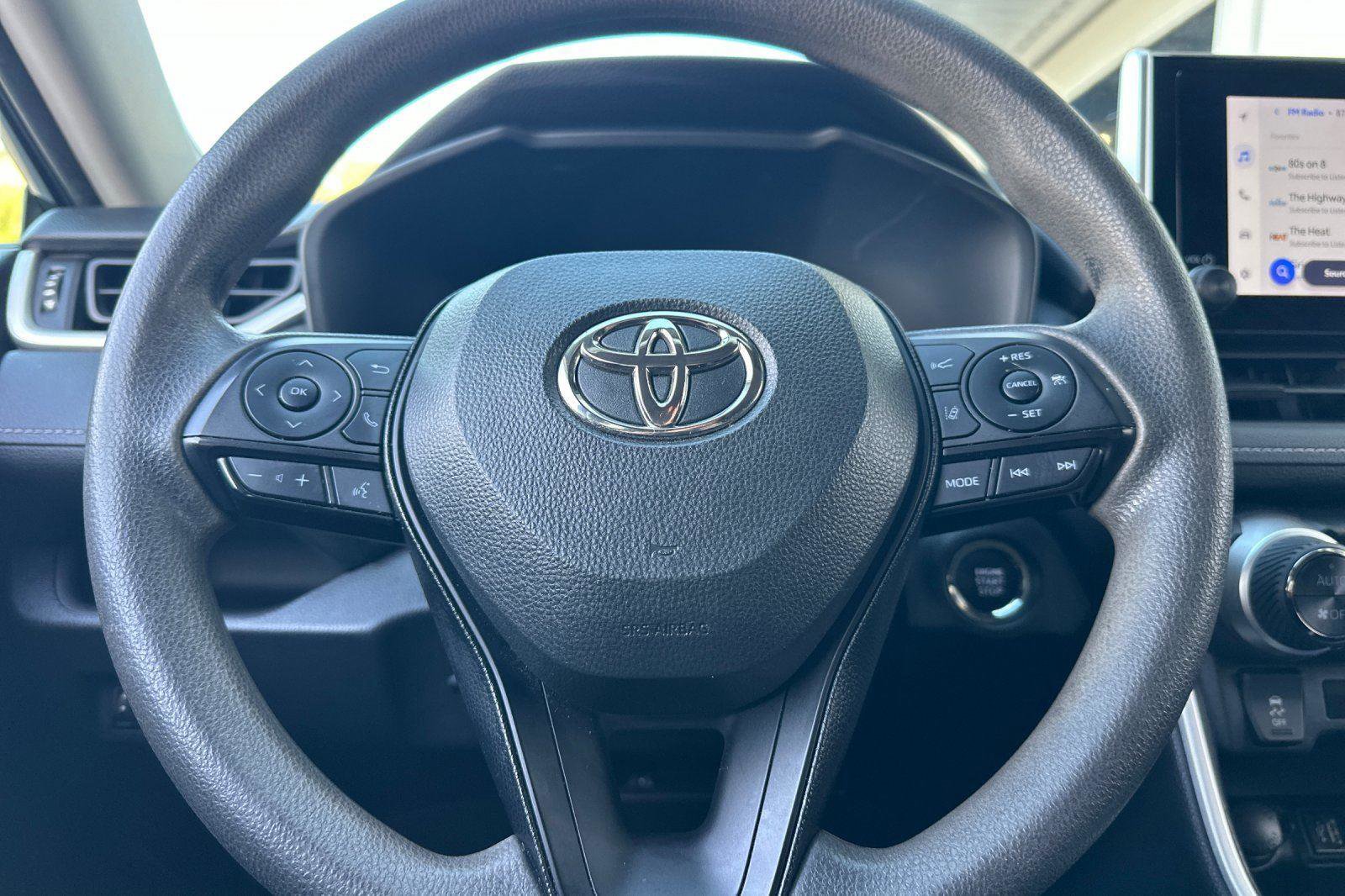 Used 2024 Toyota RAV4 XLE image 22