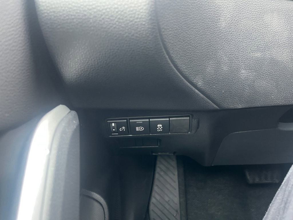 New 2026 Toyota Corolla Cross XLE AWD/4WD image 16
