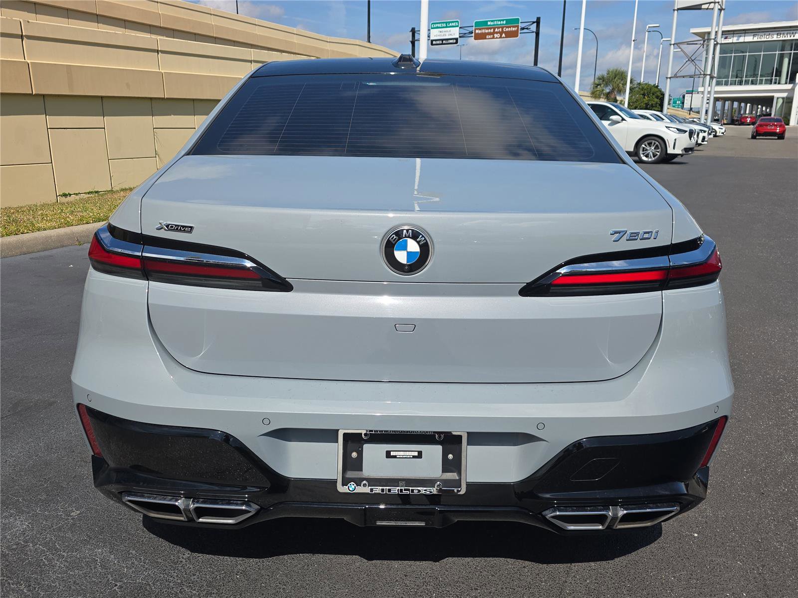 Used 2023 BMW 760i xDrive w/ Luxury Rear Seating Package image 3