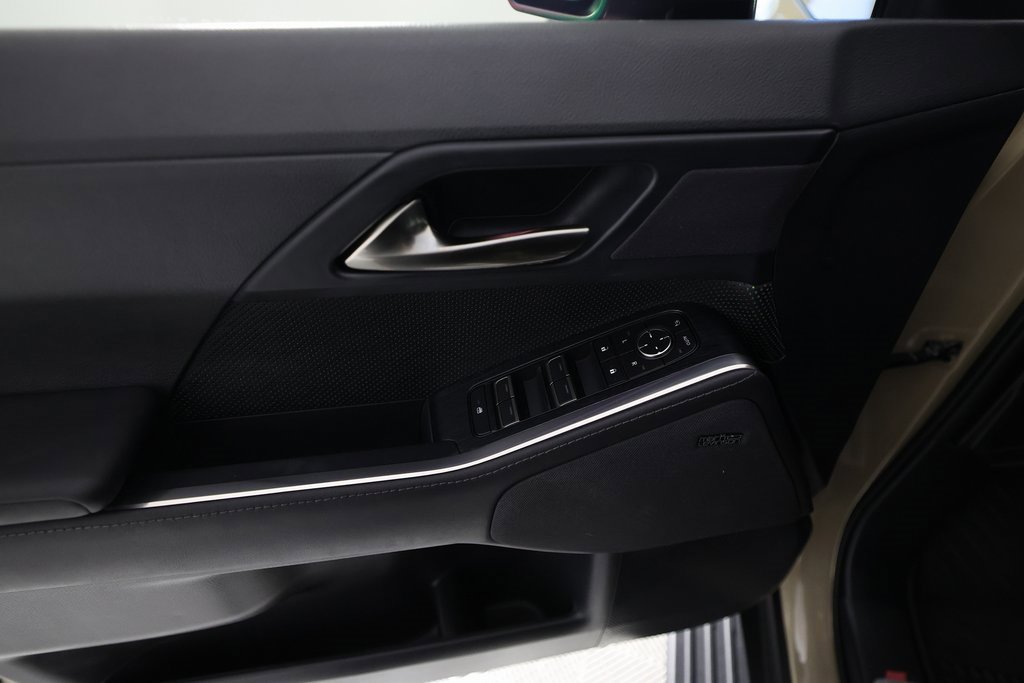 Used 2025 Lexus GX 550 image 18