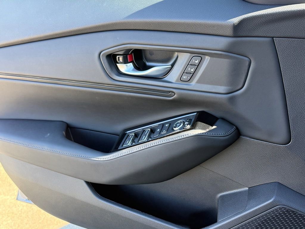 Certified 2025 Honda Accord Touring image 28