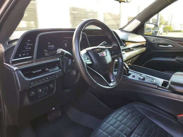 Used 2022 Cadillac Escalade Sport Platinum w/ LPO, ONYX Package image 19