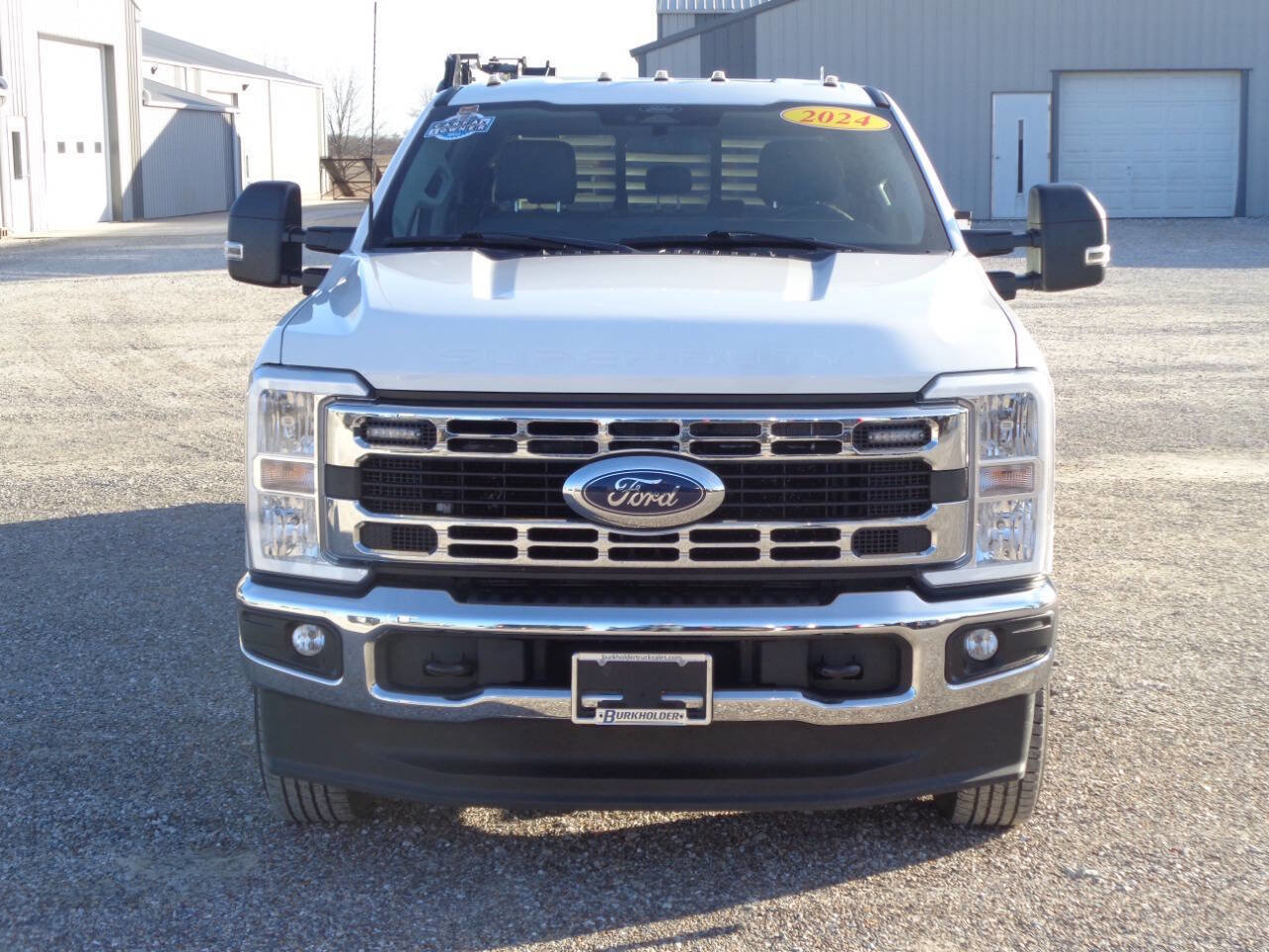 Used 2024 Ford F350 XL w/ XL Chrome Package image 3