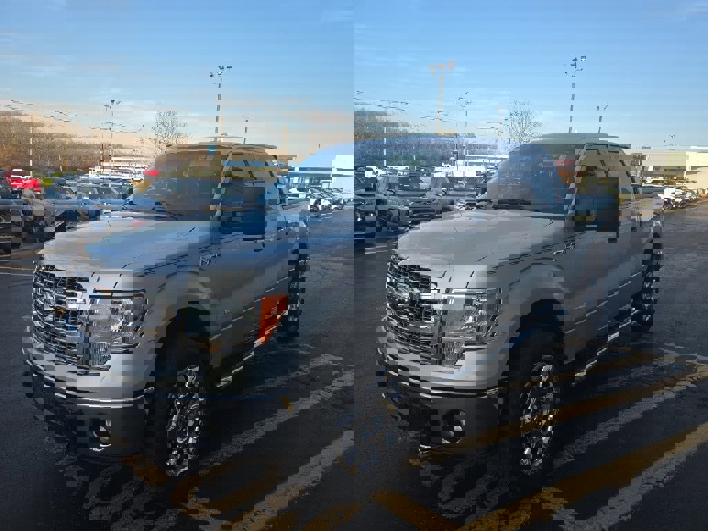 Used 2013 Ford F150 XLT w/ Luxury Equipment Group image 9