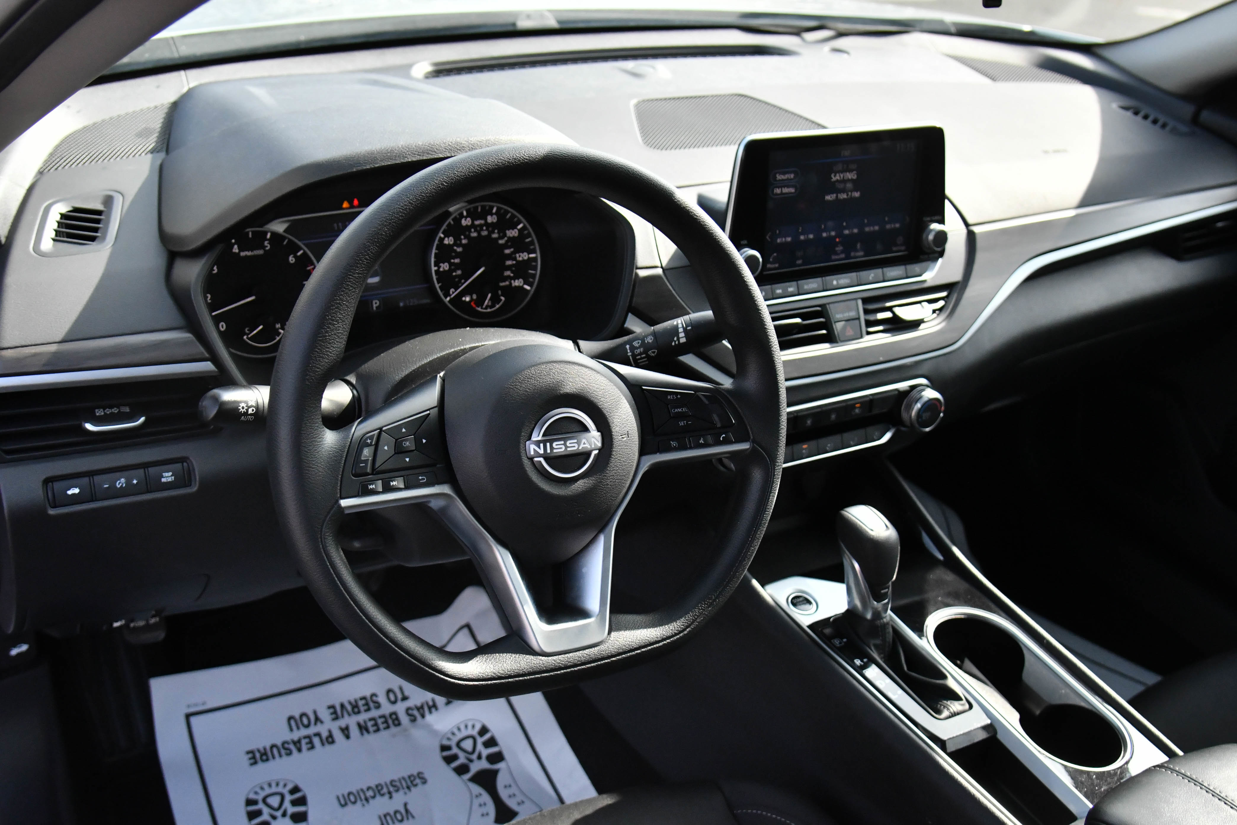 Used 2024 Nissan Altima 2.5 SV image 14