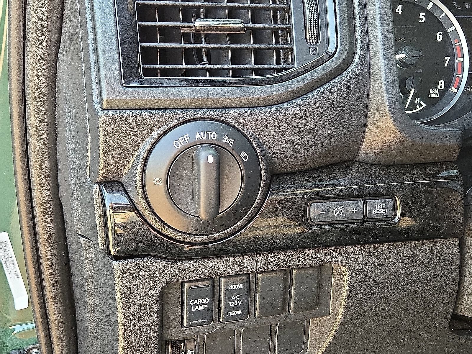 Used 2024 Nissan Titan SV w/ SV Bronze Edition Package RWD image 25
