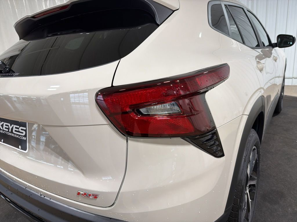 New 2026 Chevrolet Trax RS image 16