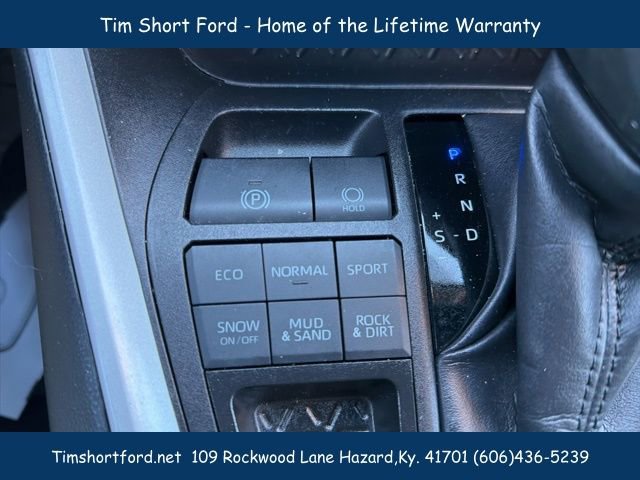 Used 2025 Toyota RAV4 XLE w/ Convenience Package image 18