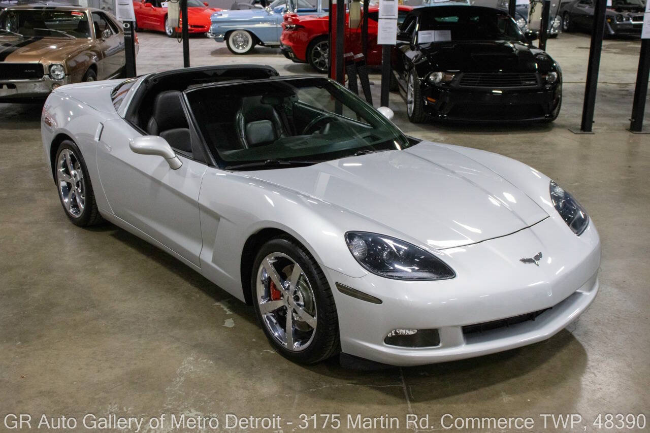 Used 2009 Chevrolet Corvette Coupe w/ Preferred Equipment Group RWD image 10