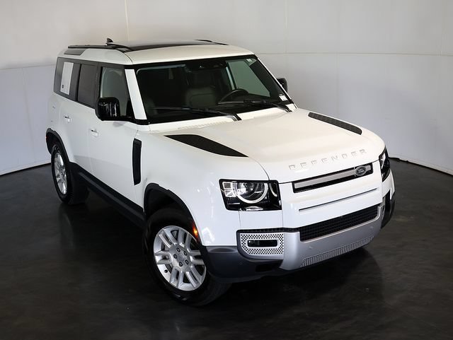 Used 2024 Land Rover Defender 110 S AWD/4WD image 7