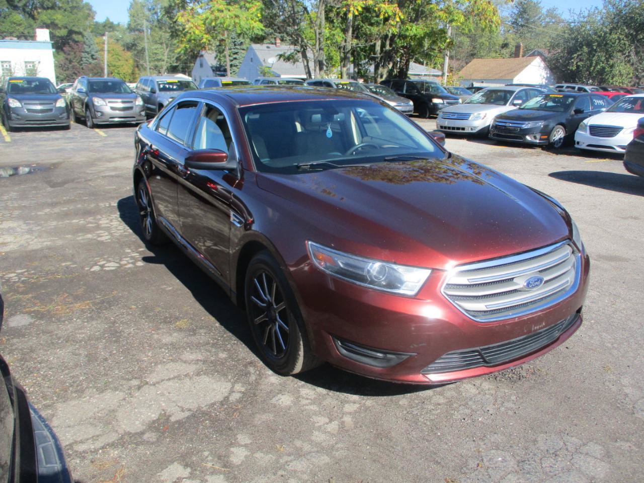 Used 2016 Ford Taurus SEL AWD/4WD image 1
