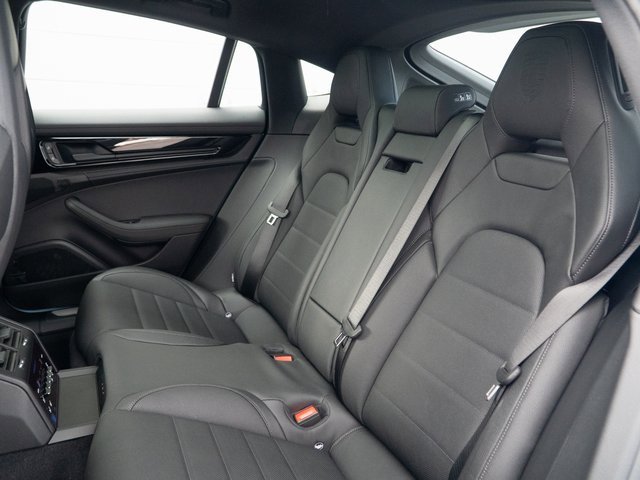 New 2026 Porsche Panamera 4 image 18