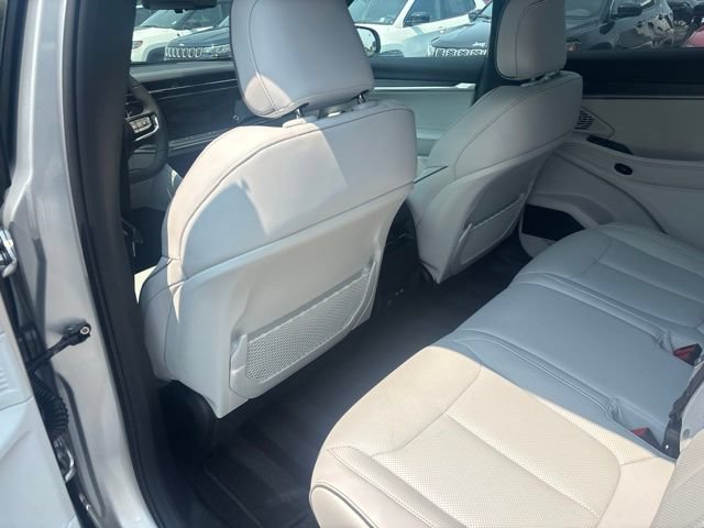 Used 2025 Jeep Wagoneer S Limited w/ Comfort Package AWD/4WD image 17