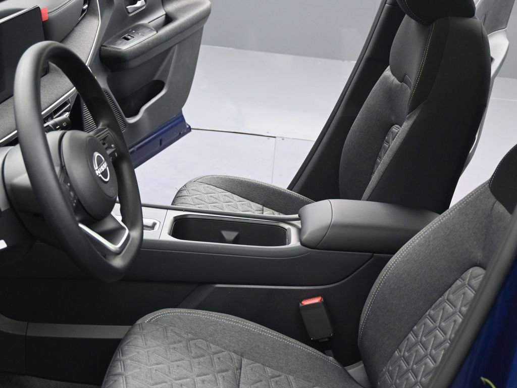 New 2026 Nissan Kicks SV w/ SV Premium Package AWD/4WD image 16